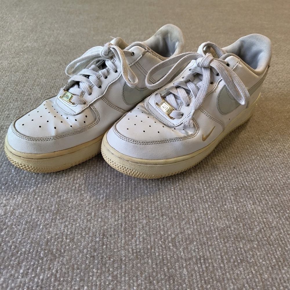 Nike Air Force 1 Low White Grey Gold Size 7.5‎ CZ0270-106 Distressed